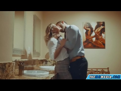 ❤️ Thaum ib tug busty blonde ntxias koj nyob rau hauv ib tug pej xeem chav dej ️❌ Sex video ntawm hmn.porno-negrov.ru% ❌️ Ib